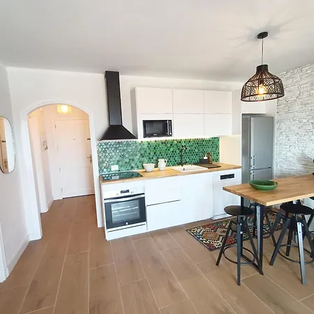 Topfloor Corner Panoramics Views & Pools Апартаменты Адехе