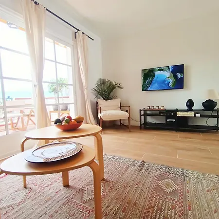 Topfloor Corner Panoramics Views & Pools Адехе