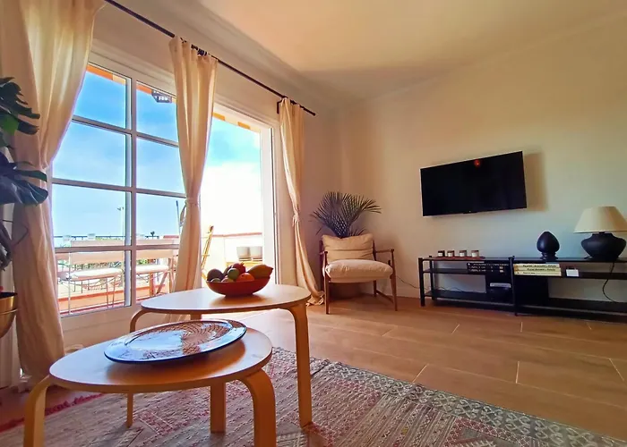 Topfloor Corner Panoramics Views & Pools