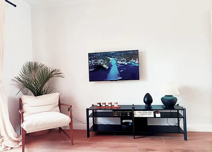 Topfloor Corner Panoramics Views & Pools Διαμέρισμα *