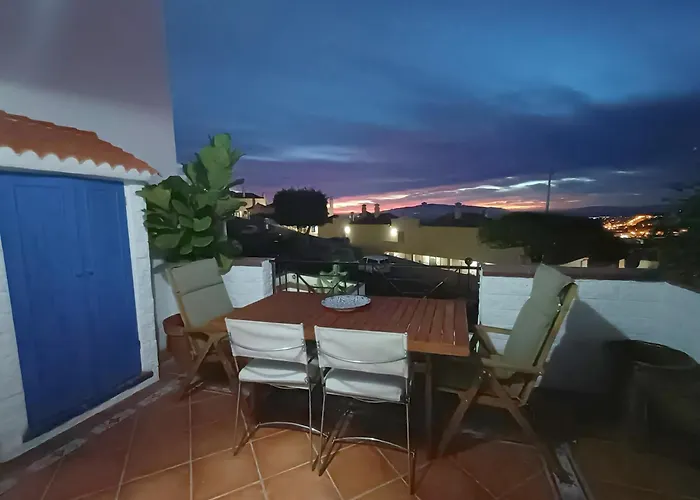 Topfloor Corner Panoramics Views & Pools Διαμέρισμα *