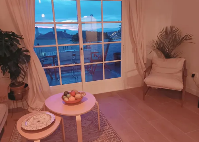 Topfloor Corner Panoramics Views & Pools Διαμέρισμα *